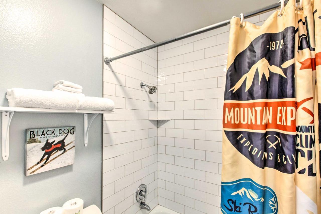 Main St Red River Ski Condo With Mountain View! Eksteriør billede